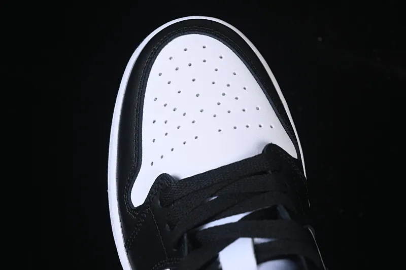 All categories Air Jordan Jordan series basketball shoes Air Jordan 1 Low Air Jordan 1 Low AJ1 Joe 1 black color low-top cultural casual sneakers IO3393-010